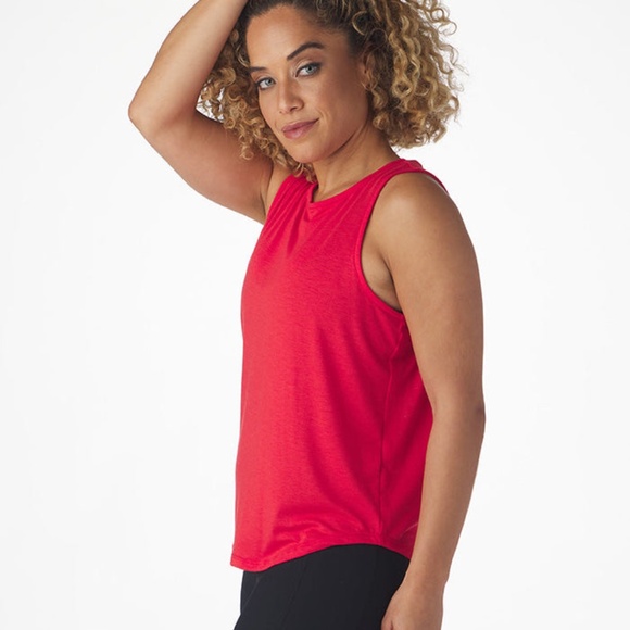 NWT Glyder Evolve Cherry Red Tank Top Size Small Athletic Performance - Picture 3 of 4